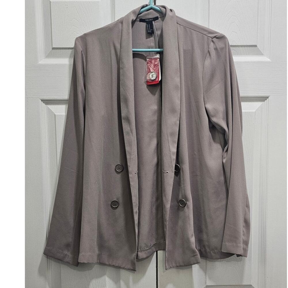 Forever 21 Light Weight Jacket Size Medium New